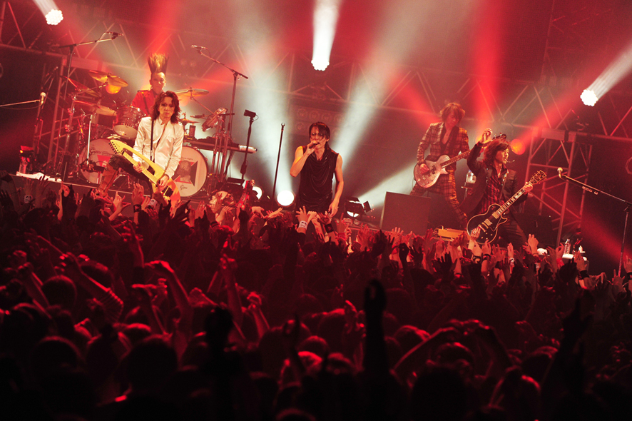 ライブレポート】BUCK-TICKスタンディングツアーのFINAL公演
